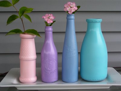 spray-painted-glass-bottles.jpg